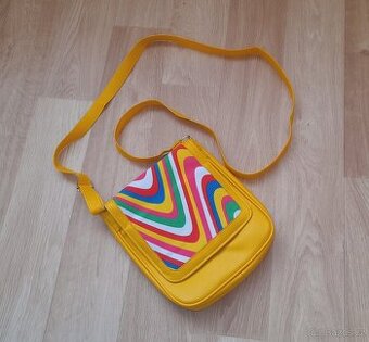 Žlutá crossbody kabelka