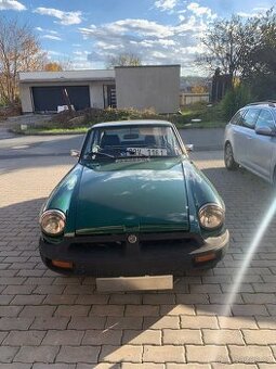 Prodám MG MG-GT zelená racing green