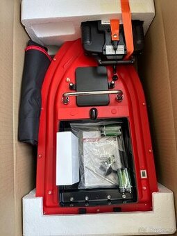 NOVÁ Zavážecí loďka na ryby s GPS,5200mAh