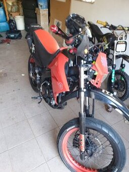 Yamaha XT 125x