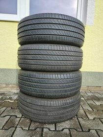 205 55 17 Michelin let.pneu 6-6,5mm DOT2022