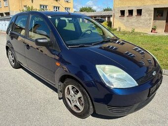 Ford Fiesta 1,3i  klima,pěkný stav.