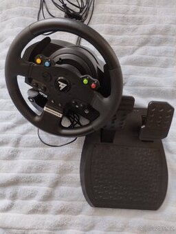Volant Thrustmaster TMX pc/Xbox - čistý, málo používaný