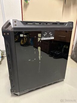 Prodám CASE - Cougar MX330 miditower se zdrojem