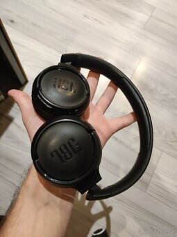 Bezdrátové JBL Sluchátka Top Stav