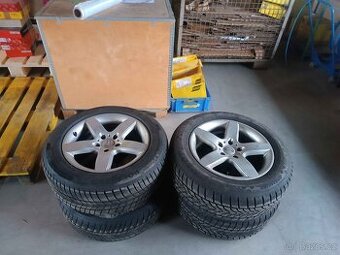 Zimní kola 225/60 R17 – 2× Dunlop, 2× Barum