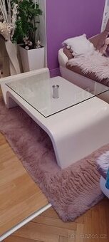 Konferenční stolek