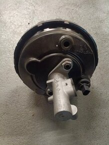 Posilovač brzd hlavní brzdový válec Audi Q7 4L 7L8612101H