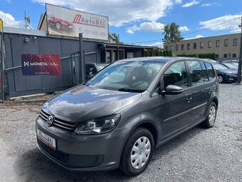 VW Touran 1.6 TDi Navigace,Climatronic