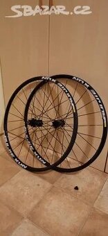 Nová kola s karbonovým středem CROSSDTXT BOOST