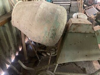 Stavební míchačka