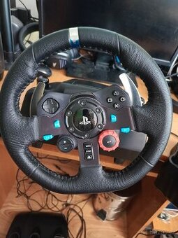 Volant,pedále Logitech G29 a řadící páka, joystick