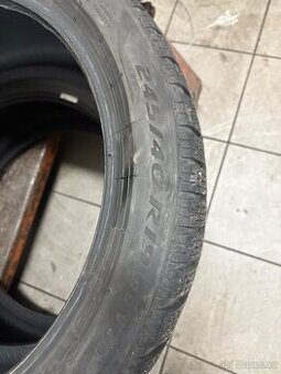 Zimní Pirelli245/40R19
