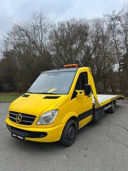 Mercedes-Benz Sprinter 311 CDI – odtahový vůz
