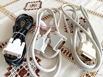 Různé kabely, DVI,VGA,audio,síťové,rozbočky audio