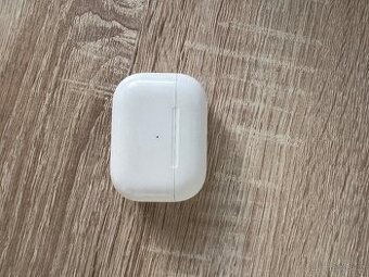 Bezdrátová sluchátka Apple AirPods Pro (2. generace) s MagSa