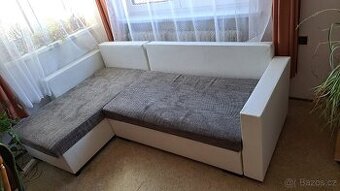 Rozkládací rohový gauč