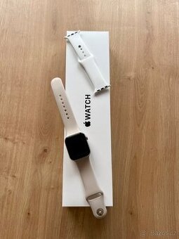 Apple Watch SE (GPS) 2. generace