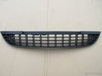 Opel Astra J spodní mřížka předního nárazníku