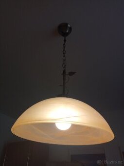 Lustr, stropní svítidlo. Mám k tomu i další lustry.