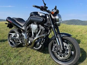 YAMAHA MT01