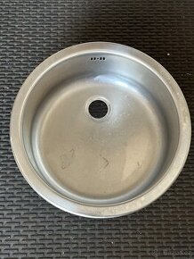 Nerezový dřez Franke RBX610