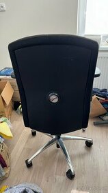 Kancelářská židle ergonomická KÖHL poř.cena 15 000 Kč