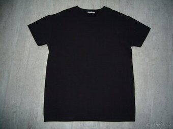 TRIČKA ZARA A BERSHKA VEL. S-M-L - 1