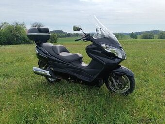 Suzuki Burgman 400