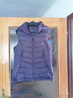 Dámská vesta vel. 40 zn. HaM