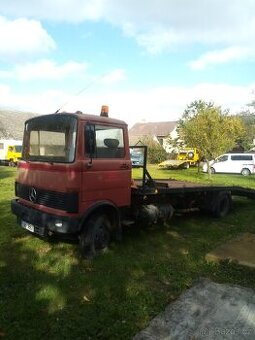 Mercedes 813