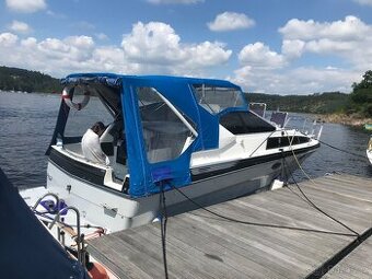 Kajutová loď Bayliner 2955 Avanti