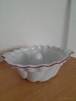 Bábovka - český porcelán