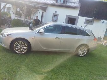 Insignia sports tourer sw