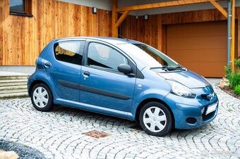 Toyota Aygo 1.0i 50kw, r.v. 2009, ČR, najeto 67.000 km