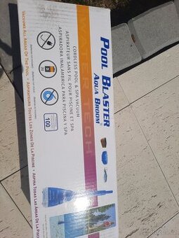 efektivní ruční bazénový vysavač na baterie