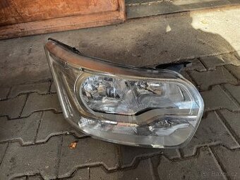 Světlomet pravý – Ford Transit (V363 / MK8)