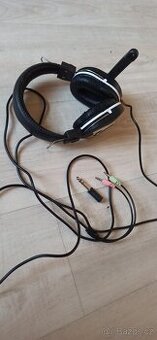 Sluchátka.