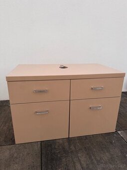 Koupelnová skříň Swarovski