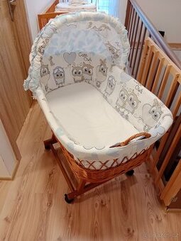 Proutěný koš na miminko