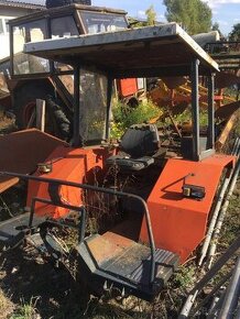 Kabrio nástavba Zetor včetně bezpečnostního rámu 4 kusy