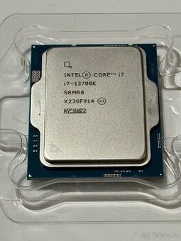 Intel Core i7-13700K – rok 2022, plně funkční