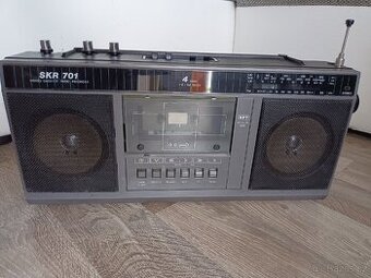 SKR 701 veb Štern rádio gdr radiomagnetofon retro