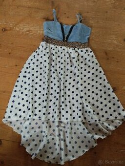 Dívčí letní šaty velikost 134