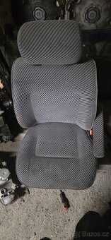 Vw t4 Caravelle Zadní sedačky + přední pilotka transporter