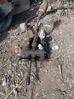 hydraulický rozvaděč