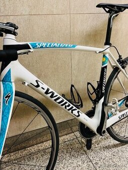 Specialized karbon vel. 56