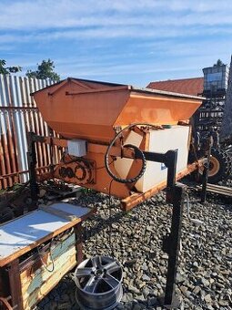 Multicar valník Komunální sypač