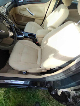 Ford Mondeo MK4,combi, sedačky