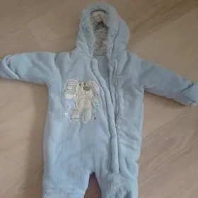 Krásný teplý overal, vel. 6-9 měsíců